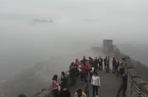 Badaling Great Wall - Hero Monument