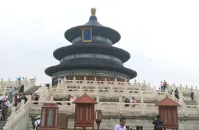 Zhaoheng Gate