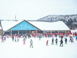 Jingzhi Lake Ski Resort