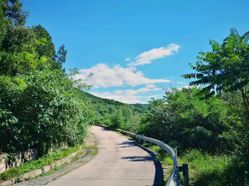 Beijing Xishan National Forest Park