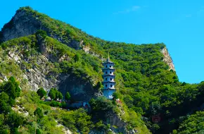 Shenglian Mountain Scenic Area