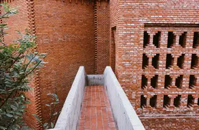 Red Brick Art Museum