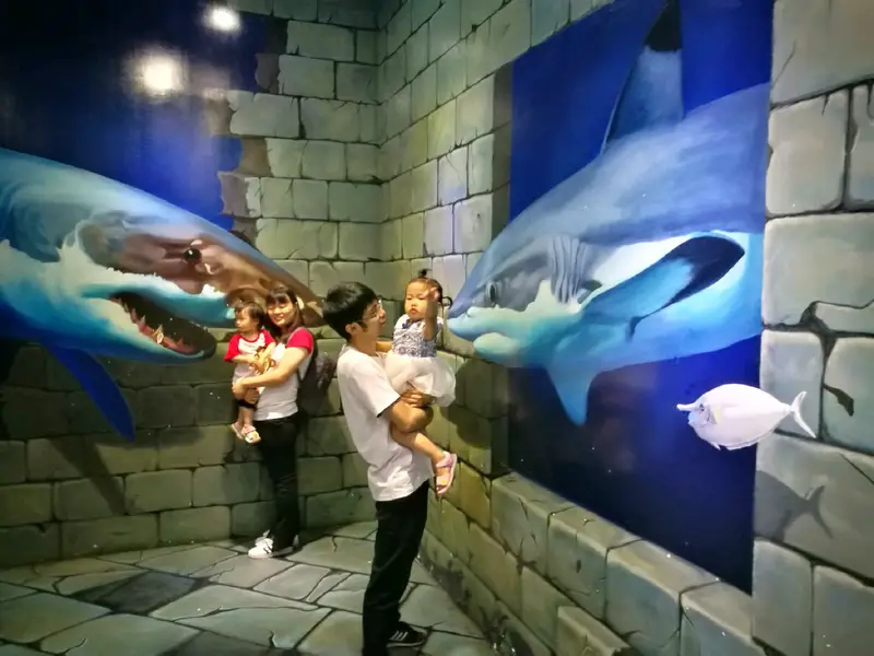 Xiaomeisha Ocean World Beluga Theater