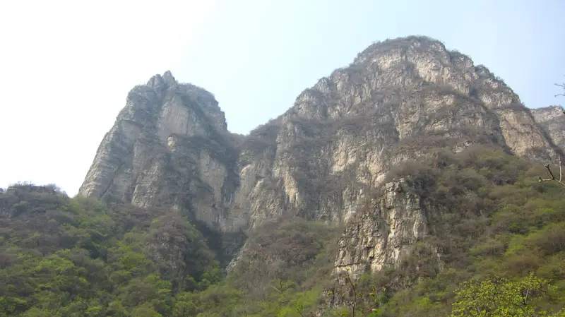 Hongluosanxian