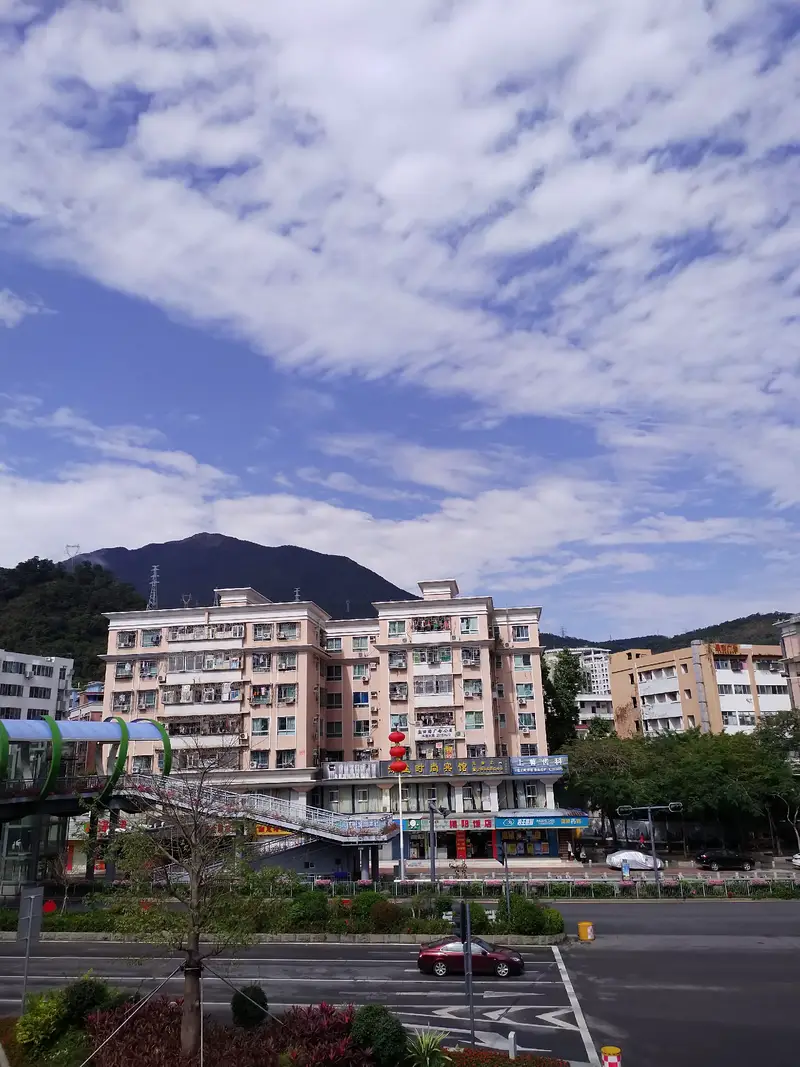 Donghe Community Cultural And Sports Street Park