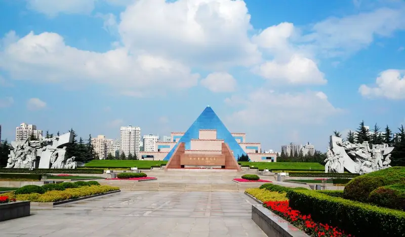 Longhua Revolutionary Martyrs Memorial