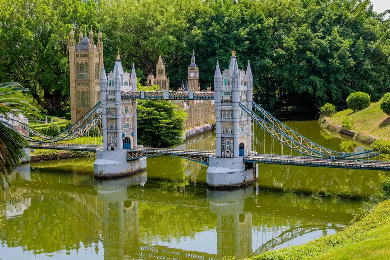 The Window Of The World - Tower Bridge