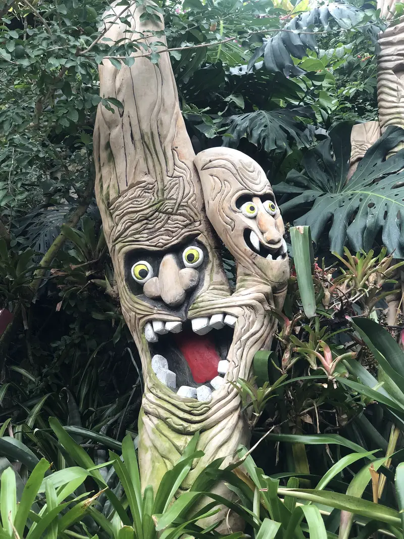 Chen Shan Botanic Garden - Tropical Flower And Fruit Pavilion