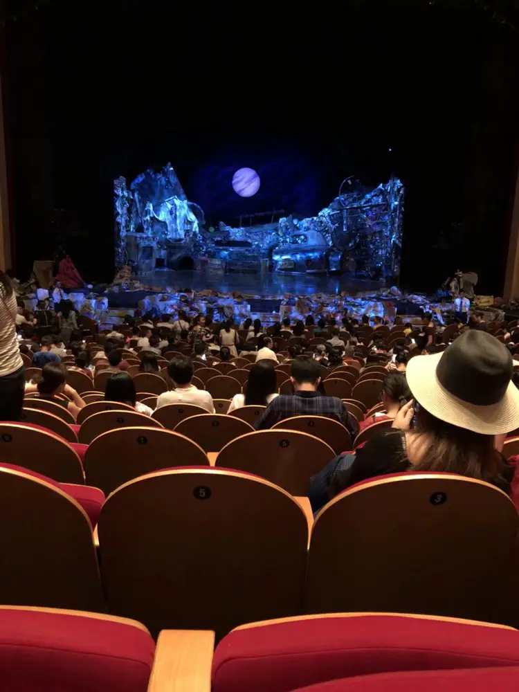 Xinchang Town Cultural Center Theater