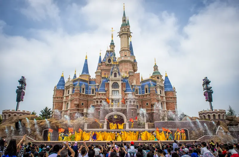 Golden Fairytale Fanfare
