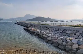 Longwei Beach