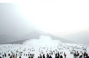 Longfeng Mountain Ski Resort