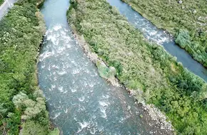 Dancing Mountains And Waters