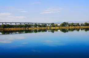 Xiaoyue Lake Park