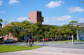Shanghai Maritime University