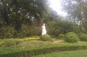Statue Of The Nurse