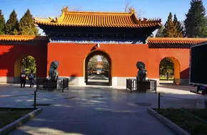 Statue Of Sun Yat-Sen