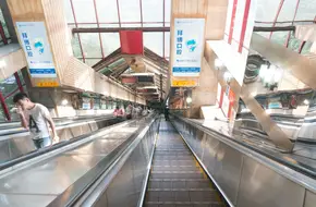 Lianglukou Crown Escalator