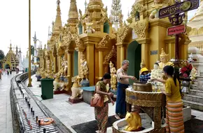 Window Of The World - Shwedagon Pagoda