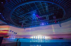Dolphin Theater