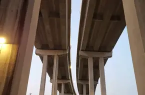 Kunyang Road Cross-River Bridge