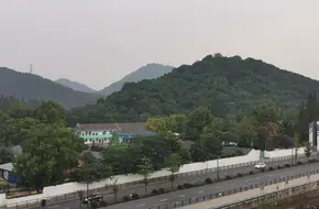 Statue Of Mao Yisheng