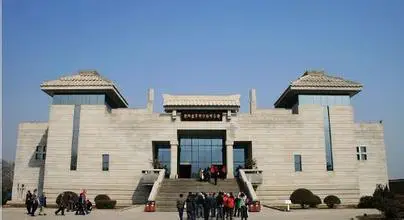 Qinling Wax Museum