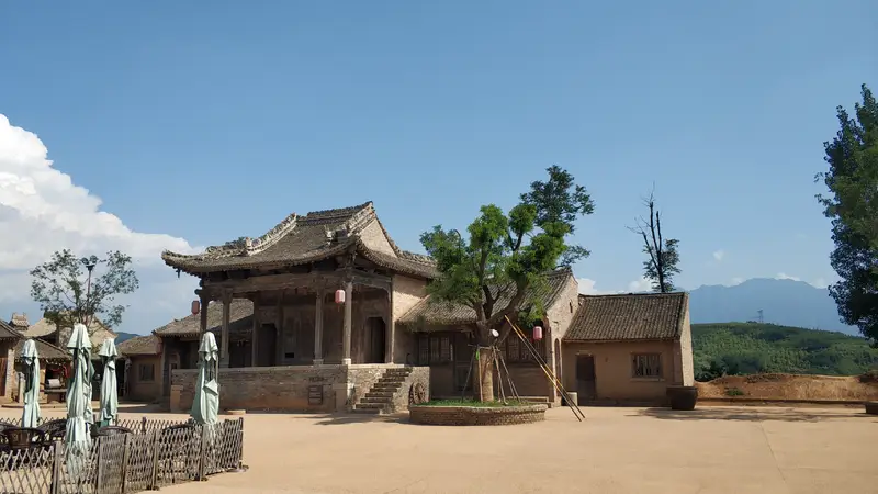 Bailu Yuan Film City South Gate Square