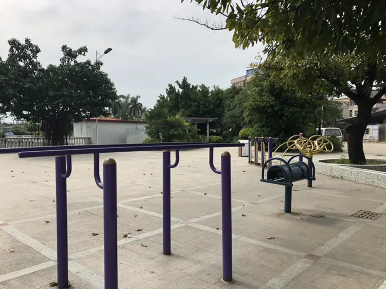 Dongpu Park