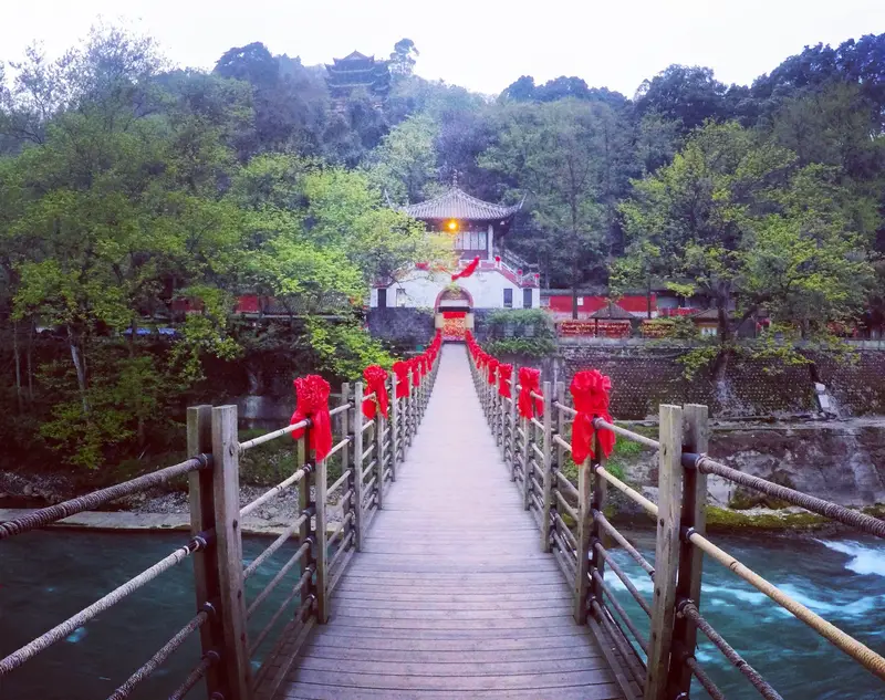 Dujiangyan Scenic Area - Anlan Bridge