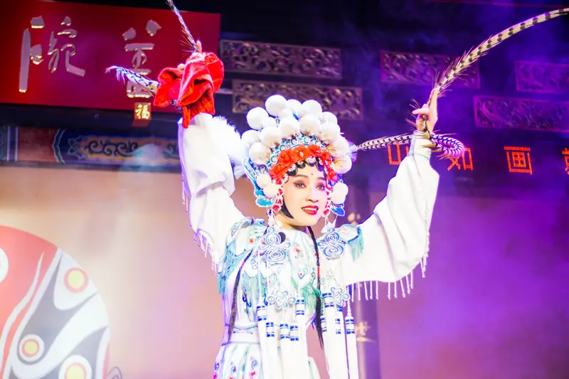 Gai Wan Er · Pear Garden Teahouse (Sichuan Opera Face-Changing Performance · Theater)