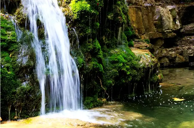 Seven-Tier Flying Falls
