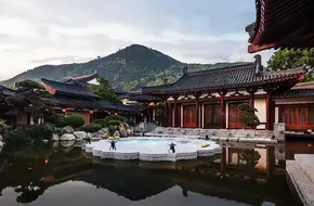 Huaqing Yutang Hot Spring
