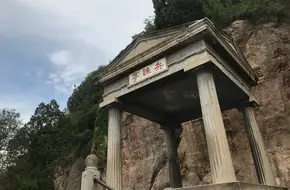 Huaqing Palace - Bingjian Pavilion