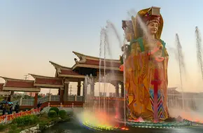 Lao Yuanzi Folk Culture And Customs Park