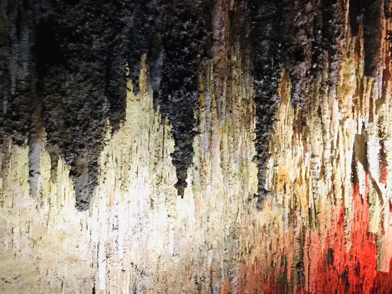 Ten Thousand Arrows Cliff