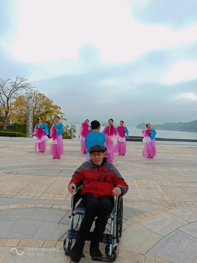 Thousand Island Lake Pearl Square