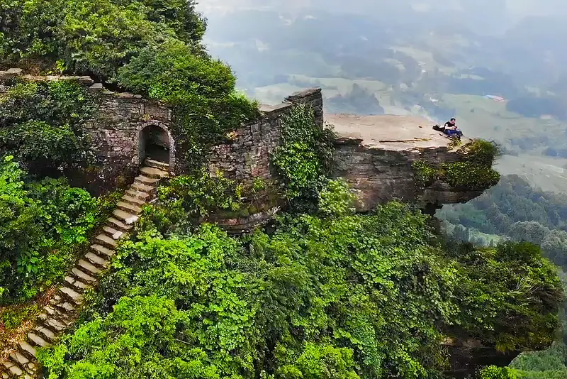 Dragon Rock City