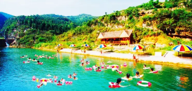 Mingcui Valley Tourism Resort