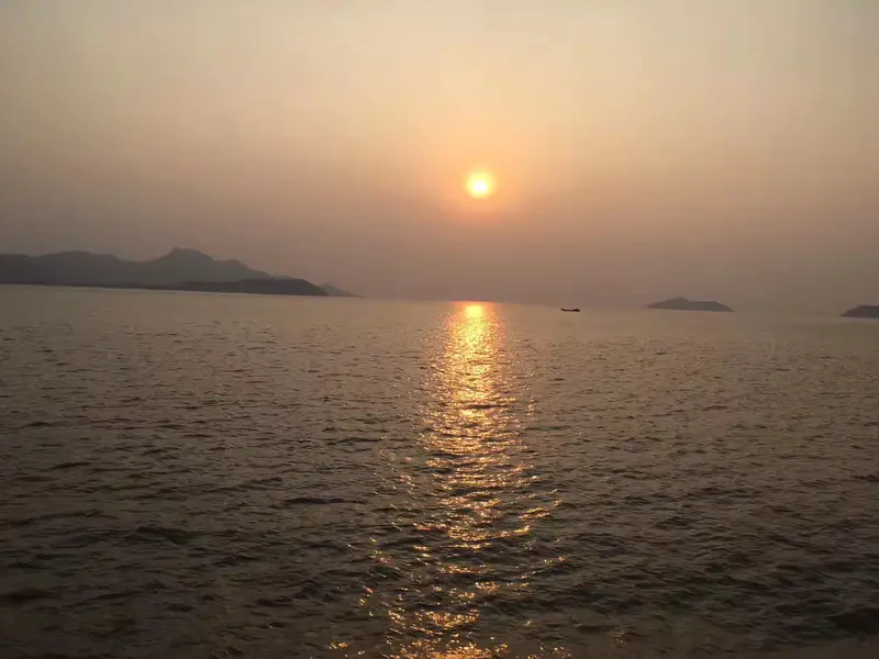 Thousand Island Lake-Peach Blossom Island