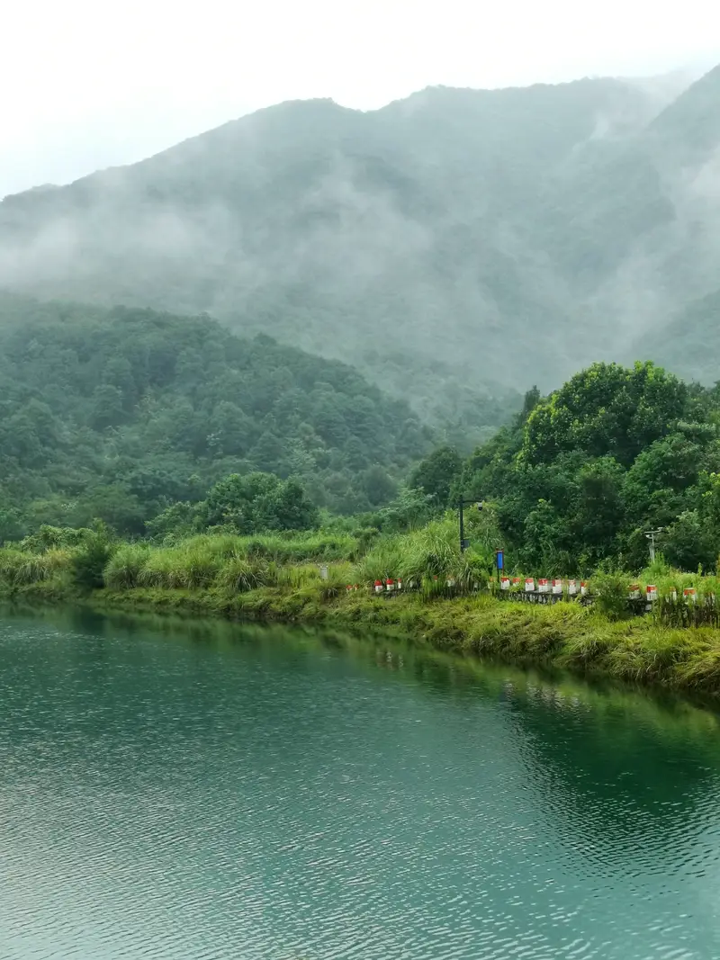 Shuangpu Town, Shuanling Village
