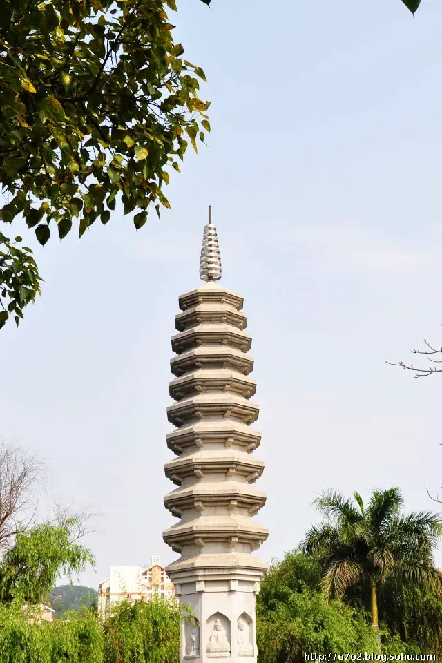 Nanputuo Temple-Wanshou Pagoda