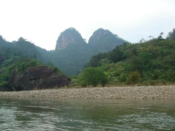 Conjoined Lotus Peak