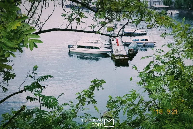 Thousand Island Lake Central Lake Area Tourist Dock 2