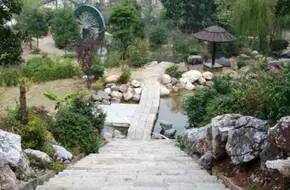 Lingshan Cave Scenic Area