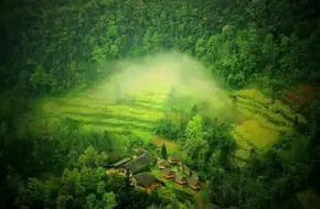 Tiankeng Zhaizi Scenic Area