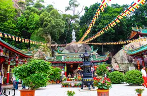 Gulangyu Scenic Area - Sunlight Rock Temple