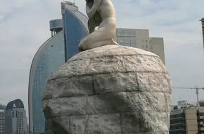 Egret Goddess