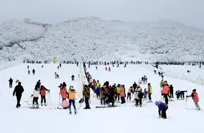 Jinfo Mountain West Slope Ski Resort