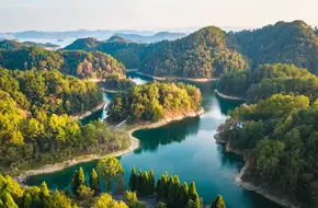 Thousand Islet Lake